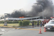 パチンコ店(マルハン)の立体駐車場で火災、4時間後に消火焼けた車は100台以上か厚木市 #神奈川