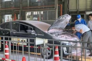【悲報】プリウスのユーザー車検で発火事故発生→大手マスコミさん「これまで4度リコールの対象となってました」「搭載されてるリチウムイオン電池が…」