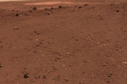 中国が火星表面の新たな画像を公開、探査車「祝融」が撮影…完全な成功の印として称賛！