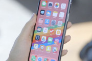 【日経報道】アップル、iPhoneに中国製有機ELパネル採用へ！韓国サムスンから乗り換えか