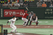 【悲報】巨人・中山ライト(20)の守備…【GIF】