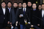 韓国最大野党、尹大統領に「即刻辞任しなければ弾劾手続き突入」