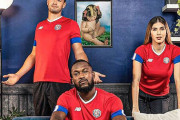 日本と対戦！コスタリカ代表、カタールW杯ユニフォームは“本気”の国旗カラー