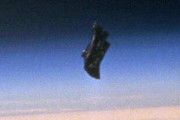 ブラックナイト衛星とかいう誰も調べに行かない謎物体