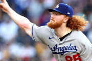 【悲報】ドジャース、山本由伸グラスノーカーショウビューラーミラーに続いてまた先発が消える