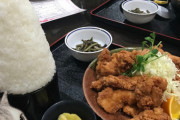 【下品】うわぁー、こんな「大盛」からあげ定食、見たことあるか
