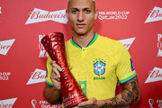 【ブラジル代表】「数週間前、僕は泣いていた」豪快バイシクルのリシャルリソン、ケガを乗り越えW杯で2ゴールデビュー「神様は僕の努力を見ていた」