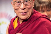 ダライ・ラマ14世「ねぇもう…こういうの、やめない？」