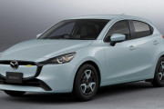 【マツダ】MAZDA2大幅改良！前後バンパーの変更、ルーフフィルムの採用、SPORTにはMT車も設定