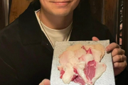 上川畑大悟 肉屋のPRしてるけど脂身多すぎね？ジビエってこんなもん？
