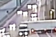 【動画】 高速道路でトレーラーがとんでもない逆走、危険な合流・・ ドライバーは刑務所に