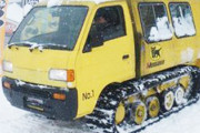 【画像】雪国のヤマト運輸、ヤバすぎる車を使用してしまう…