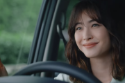 日産デイズのCMの女さん、道の譲り方がウザいと話題に