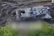 レオパルドI/II戦車に対するランセット攻撃の映像を公開！