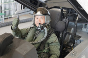 超音速戦闘機「KF-21」に乗った韓国空軍総長「K防衛産業の価値を高める名品戦闘機」