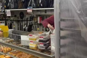 【衝撃】アメリカのパン屋さん、ヤバ過ぎるｗｗｗｗｗｗｗｗｗｗｗ