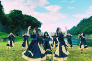【日向坂46】今回の衣装、あれに似てるわwww【月と星が踊るMidnight】
