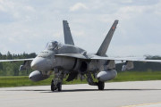 カナダ空軍、戦闘機CF-18A/Bをスーパーホーネット並に近代改修