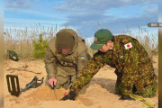 【自衛隊派遣】陸自の教官がウクライナ兵に地雷除去訓練