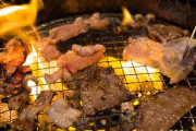 上司「この焼肉屋どうだ？」俺「ここの肉うまいっすね！」ムシャムシャ上司「あっすいませーんご飯2つ！」俺「えっ」