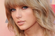 【画像】テイラー・スウィフトさん、あたシコ欲が爆発してしまうｗｗｗ