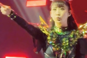 BABYMETALのO2のショーにいたChop Sueyを歌う絶対的レジェンド　【海外の反応】