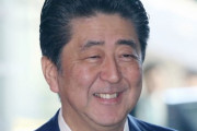 【ノーカット動画】安倍元首相が銃撃される瞬間「SPいたのになぜ？」首かしげる警察幹部
