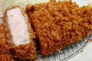 【悲報】 トンカツ、半分の人が端から食べていた