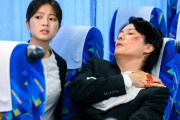 『ラストマンー全盲の捜査官ー 』第8話、皆実(福山雅治)が吾妻(今田美桜)と共に幼い頃両親を失った事件について調べている中バスジャックに遭遇し犯人に銃で撃たれ窮地に陥ってしまう