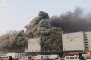 【チャイナボカン】 中国、物流センター卸売市場が爆発
