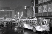 【動画】1980年『新宿西口バス放火事件』とかいうガチでヤバい事件※注意してご覧ください