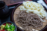 【悲報】そば「ったく！うどんは俺の永遠のライバルだぜ！！」←コイツ