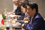 (ヽ´ん`)「安倍フォルダ整理してたらサンタさんがいて草」