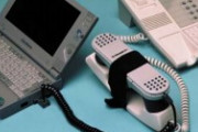 【衝撃】昔のインターネット、受話器をくっつけて通信していたｗｗｗｗｗｗｗｗｗｗ