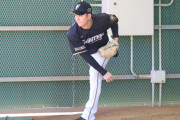 斎藤佑樹ブルペン入り「力を入れて」120キロ
