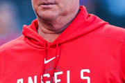 エンゼルスがネビン監督の退任を発表