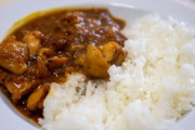 【夫婦/味覚】嫁のカレーが甘いから指摘したら「甘みを感じる食材、調味料は入れてない。これで甘いと思うのは異常。病院行って舌調べたら？」と言われた