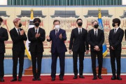【韓国】米国公式書簡「新型コロナ拡散、訪米自粛して」…文大統領、国連総会出席のため渡米 夫人もBTSも同行