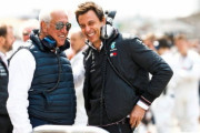 メルセデスF1代表トト・ウォルフがアストンマーチンの株式を4.77%取得した模様