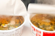 カップ麺２つ食べるのってアリ？？？