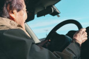 「認知症になったら車の運転をやめさせる」は大間違いだった！