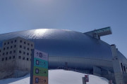 札幌ドームって芝生は外で育ててるから、「降雪エリア施設整備助成金」の対象になるよな？