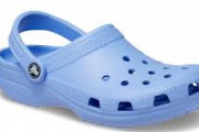 一世を風靡したサンダル『crocs』最新版が「自我を失ったようなデザイン」と話題にｗｗｗｗ