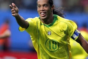 【元ブラジル代表】＜ロナウジーニョ＞脱税で所有資産凍結　パスポートも没収される