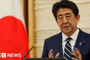 【海外の反応】日本の安倍元首相が選挙演説中に銃で撃たれ亡くなる