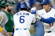 韓国メディア、大谷とキムヘソンを「ドジャースの「KOデュオ」。ドジャースの「KOコンビ」が破裂。「KOコンビ」のパフォーマンスが印象的。勝利の主役は「KOコンビ」」と報じる