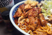 【画像】超激辛ラーメン作ったが...
