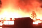 【動画】 三重県いなべ市大安町門前 「笠間保育園」で大きな炎が上がる火事で全焼　最近建て替えたばかり？　緊急車両集結で騒然