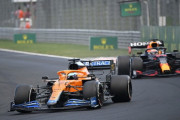 マクラーレンのMCL35Mとリカルドのドライビングはとても相性が良くない模様