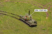 ドローンに撃破されるロシア軍防空ミサイル車両…戦闘態勢状態でも多くを破壊！